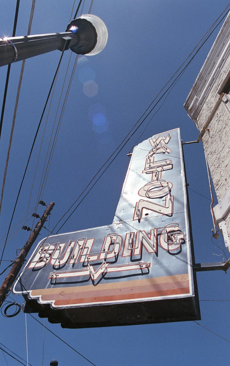 Minolta X370 Tokina 2885 FFP AUG 022-Edit